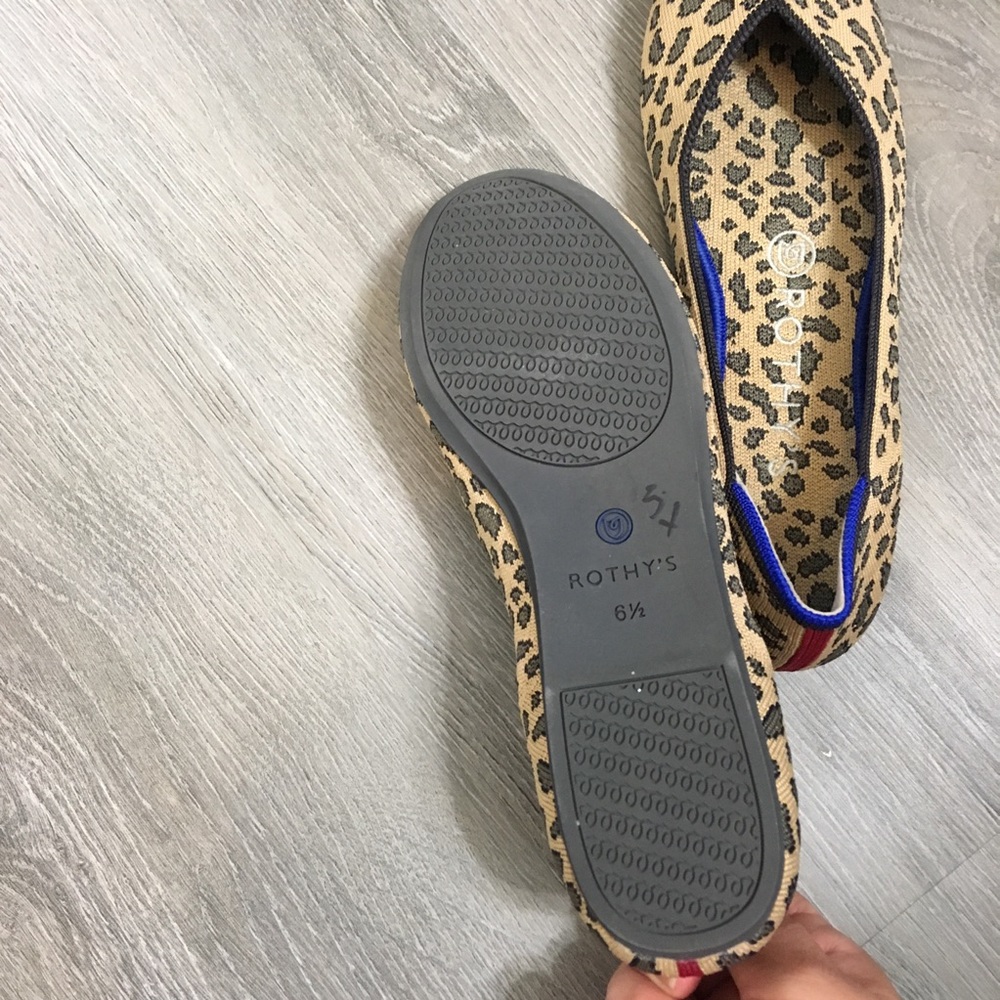 Rothy’s Rounded-Toe Cheetah Flats 6.5 - Picture 4 of 7